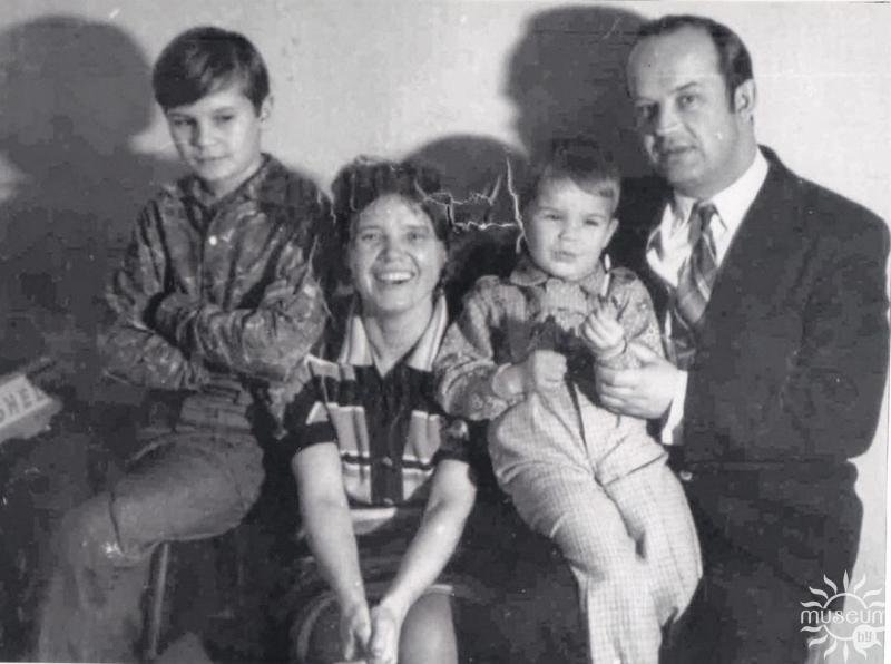 E.M. Babenko with family. 1974