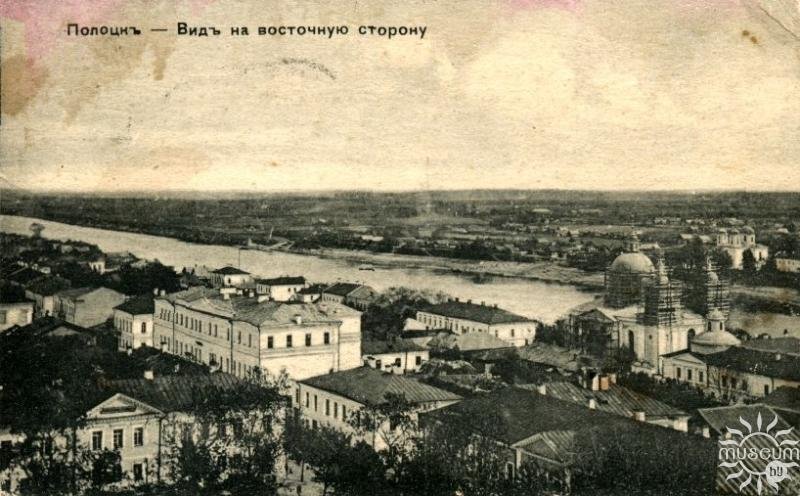 Вид на застройку ул. Нижне-Покровской со стороны р. Западной Двины (конец XIX — начало XX вв.)