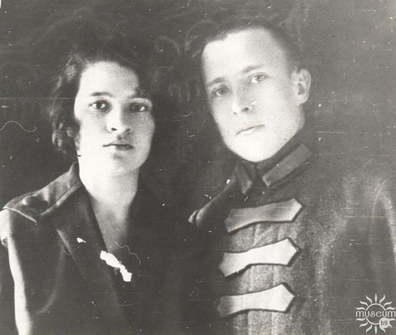 I.M. Likhachev with wife Alexandra Ivanovna. 1924
